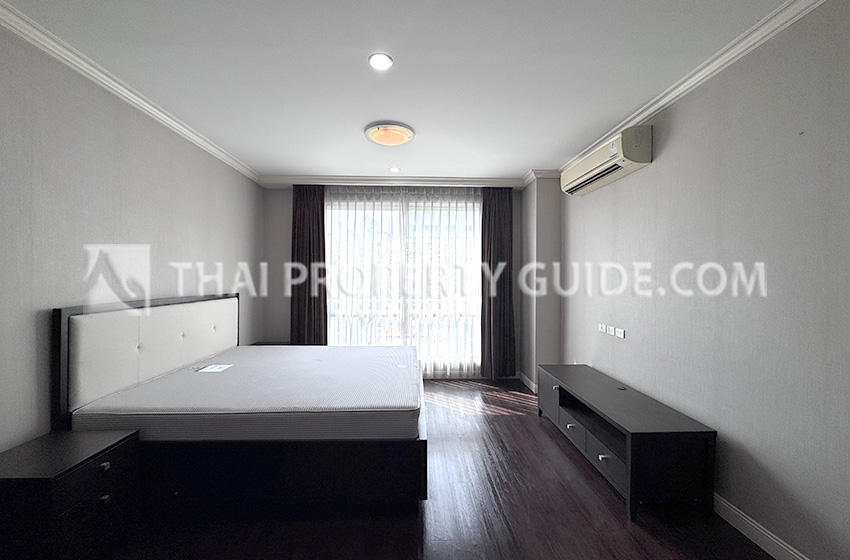 Condominium in Rama 9 